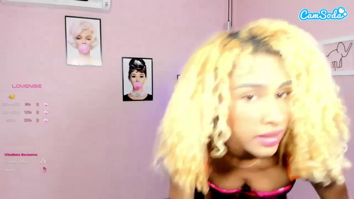 cloe-world1
