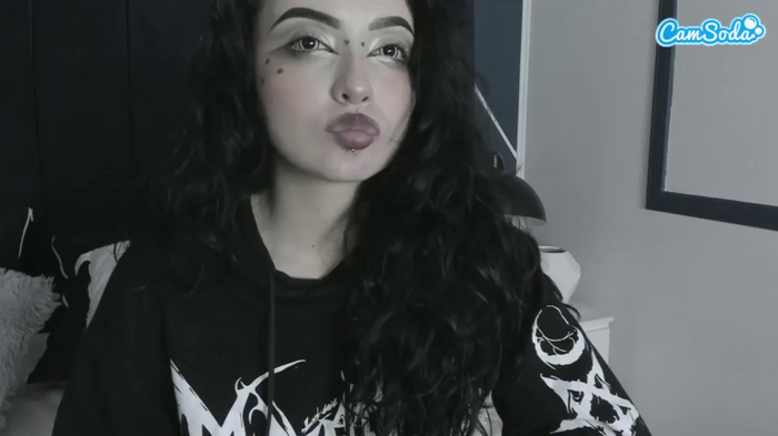 adeelinee