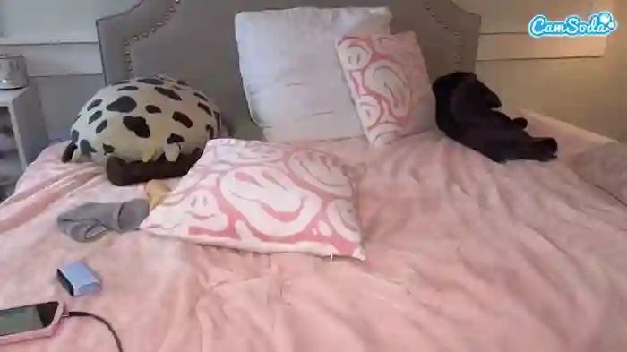 2024/08/08/camsoda-emmagray01-19-53-22