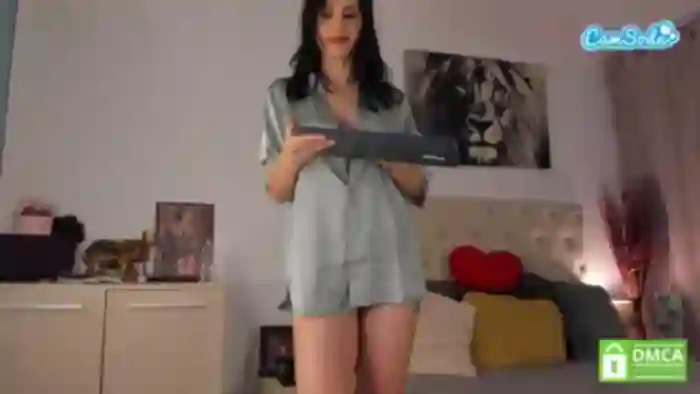 2024/08/19/camsoda-alyonaqueenx-22-32-28