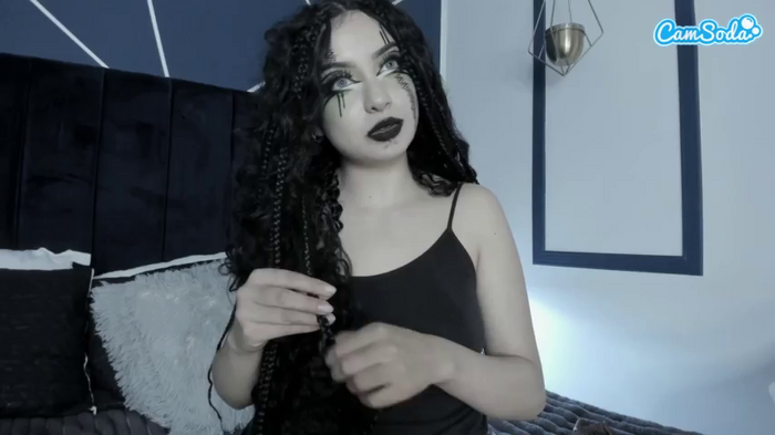 adeelinee