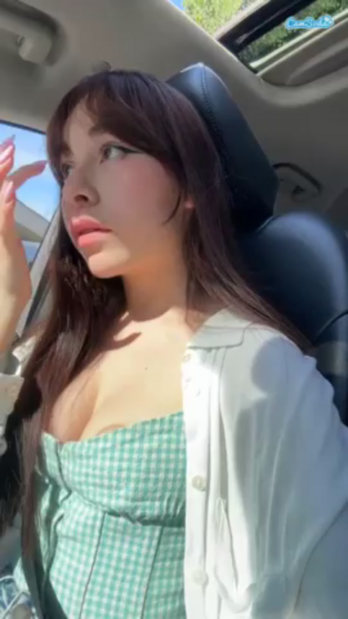 emily-mills1
