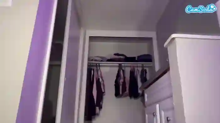 2024/09/15/camsoda-adrianeblake-05-01-49