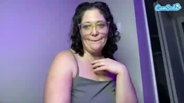 2024/09/17/camsoda-adrianeblake-21-15-25