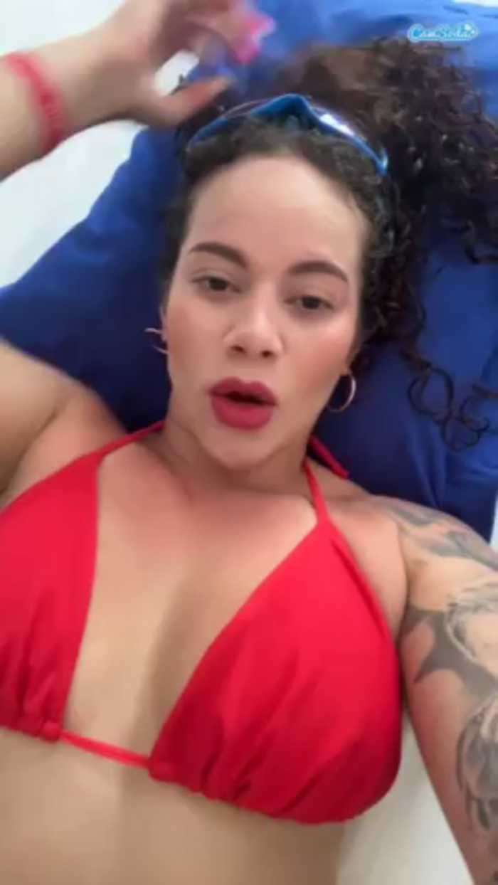 dana-curly