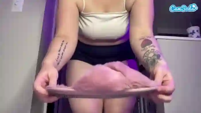 2024/09/19/camsoda-adrianeblake-04-14-54