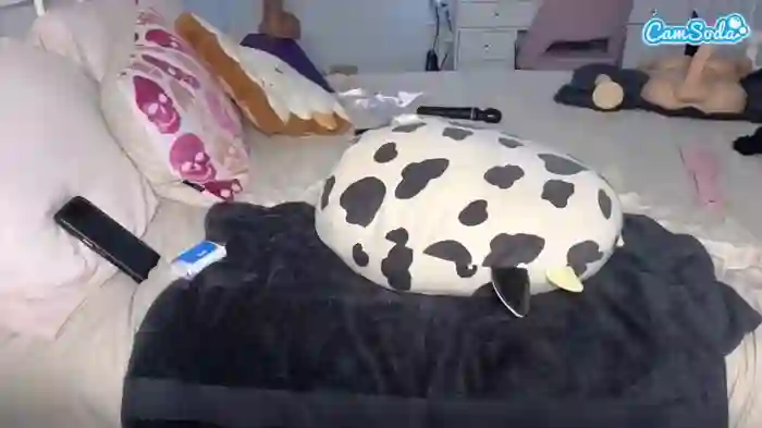 2024/10/10/camsoda-emmagray01-13-07-15