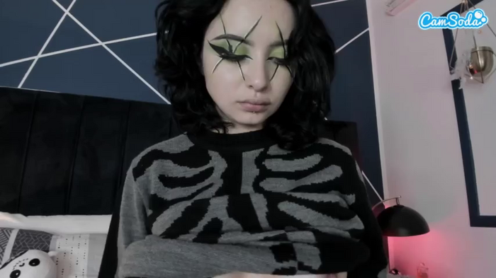adeelinee