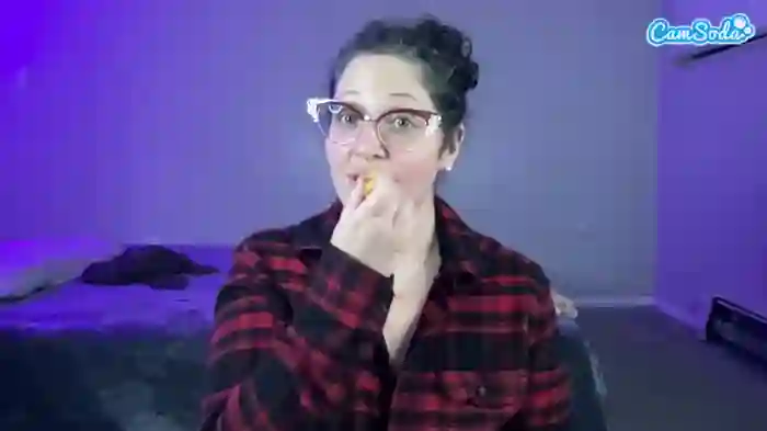 2024/10/19/camsoda-adrianeblake-07-44-01