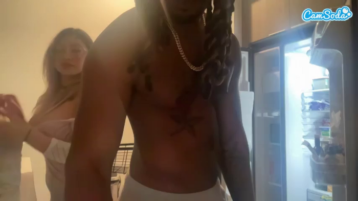curvyellaxo
