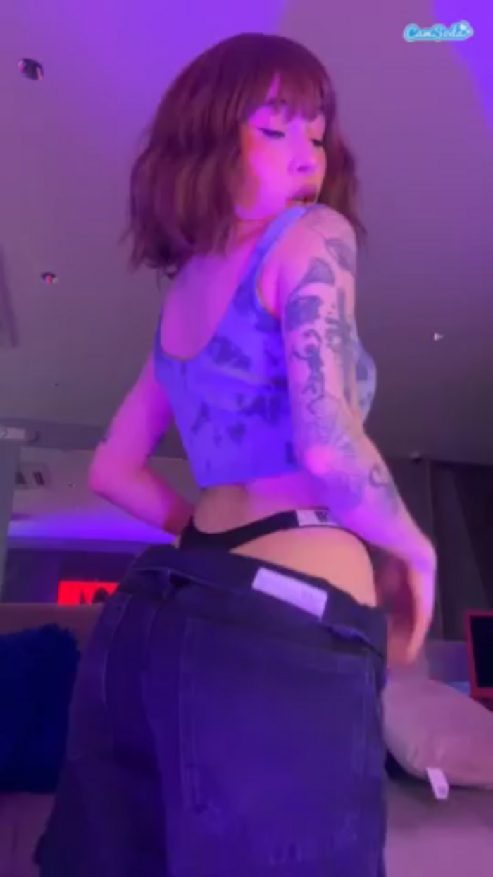 emily-mills1