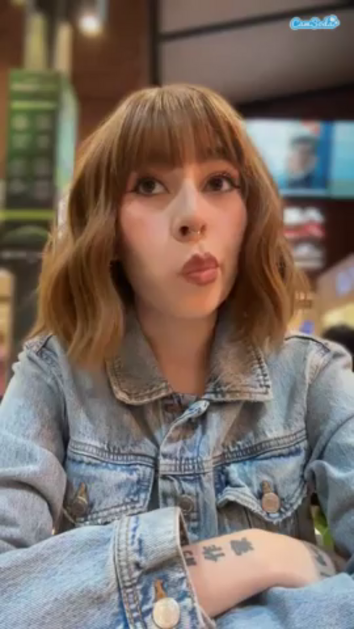 emily-mills1
