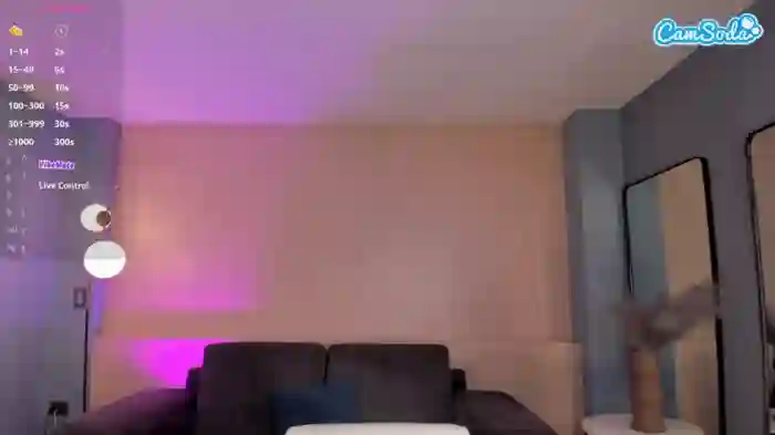 2024/11/03/camsoda-niaholland-22-31-37