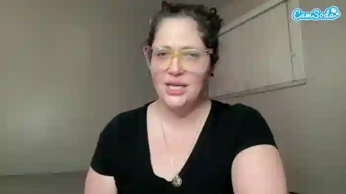 2024/11/06/camsoda-adrianeblake-06-00-44
