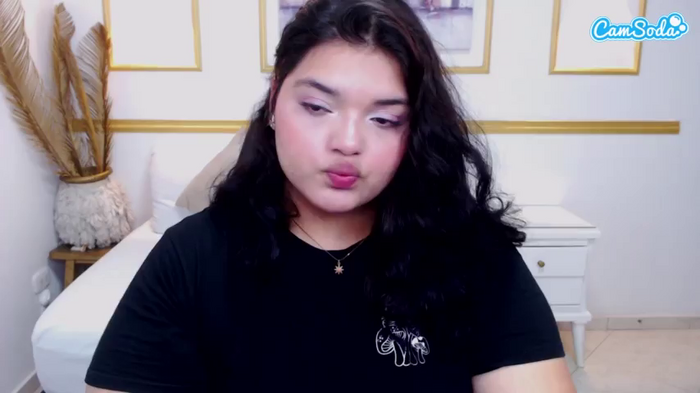 kira-vegaa