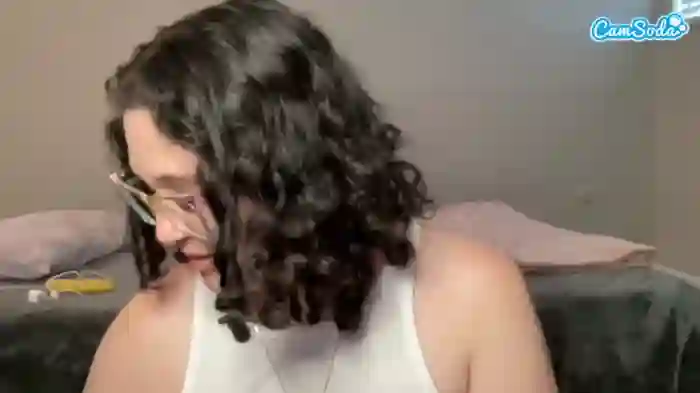 2024/11/10/camsoda-adrianeblake-22-40-59