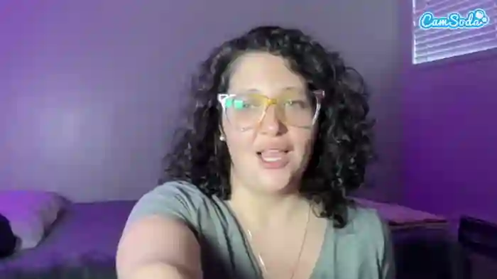 2024/11/17/camsoda-adrianeblake-23-29-32