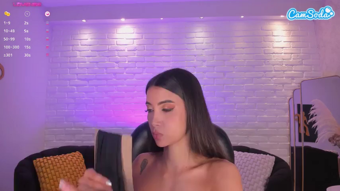 valeriavelvet