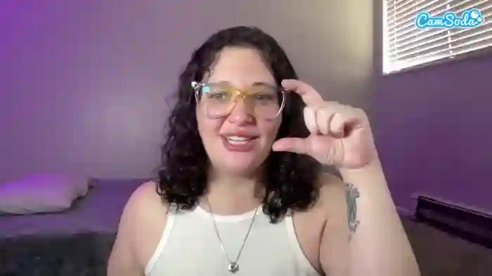 2024/11/24/camsoda-adrianeblake-19-19-26