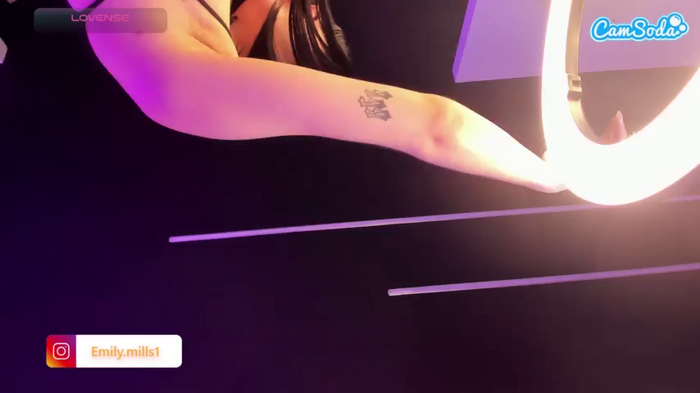 emily-mills1