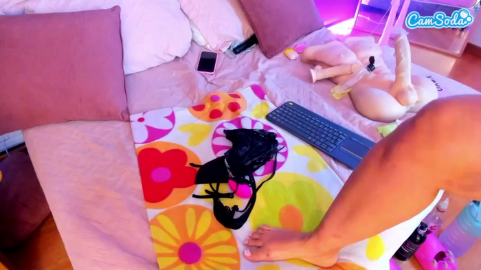 mia-bloom