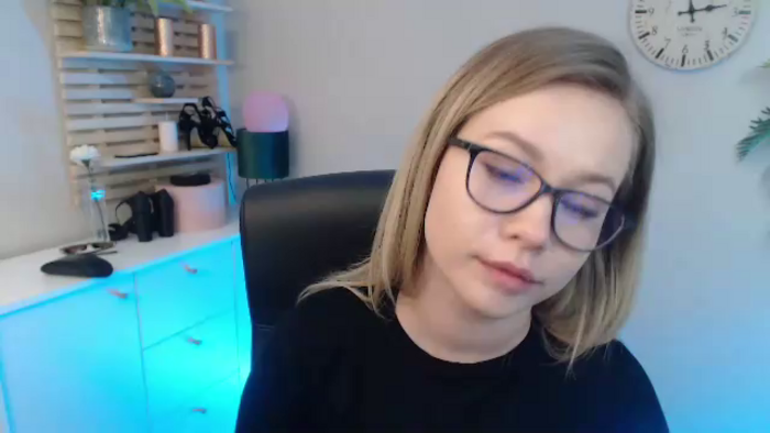 bambiHOLLY