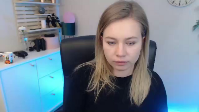 bambiHOLLY