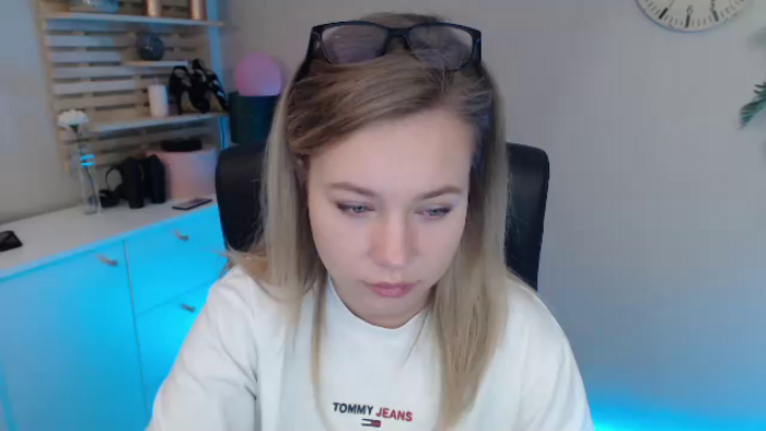 bambiHOLLY