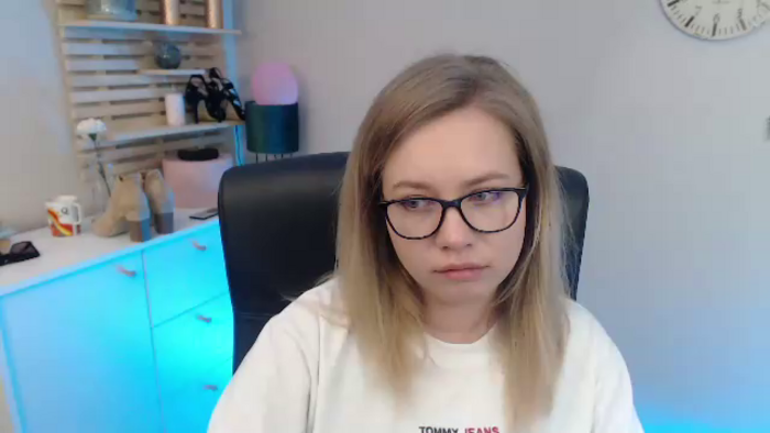 bambiHOLLY