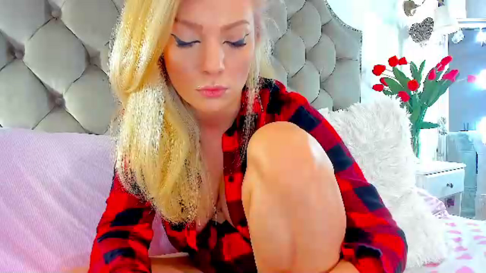 kitensquirtt