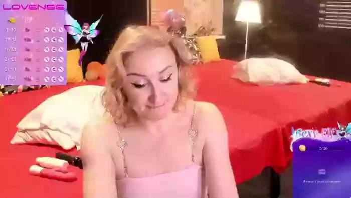 2024/05/04/cams-madissonkiss-01-15-55