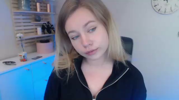 bambiHOLLY