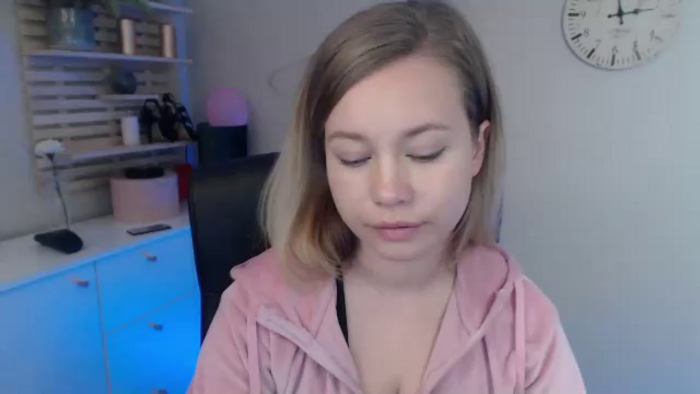 bambiHOLLY
