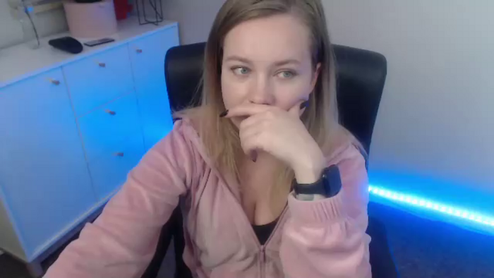 bambiHOLLY