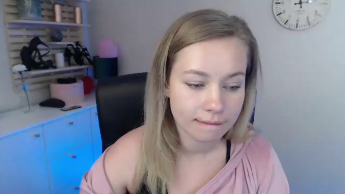 bambiHOLLY