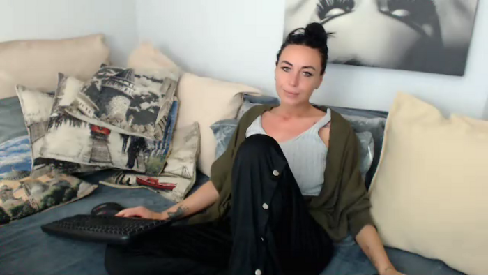 JolieCarla
