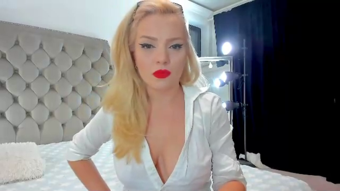 kitensquirtt