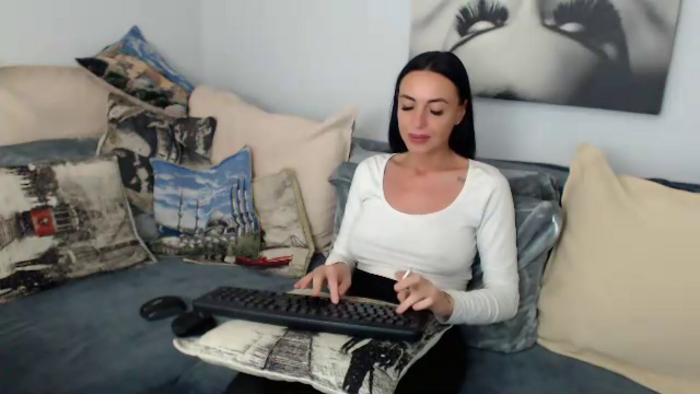 JolieCarla