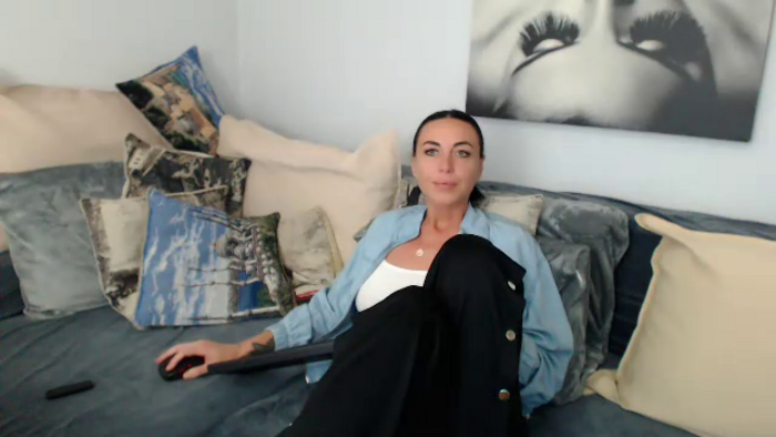 JolieCarla