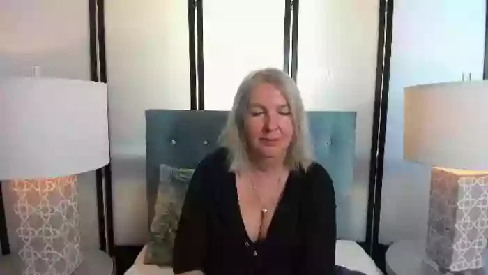 2024/07/07/cams-ericawoman-08-50-33