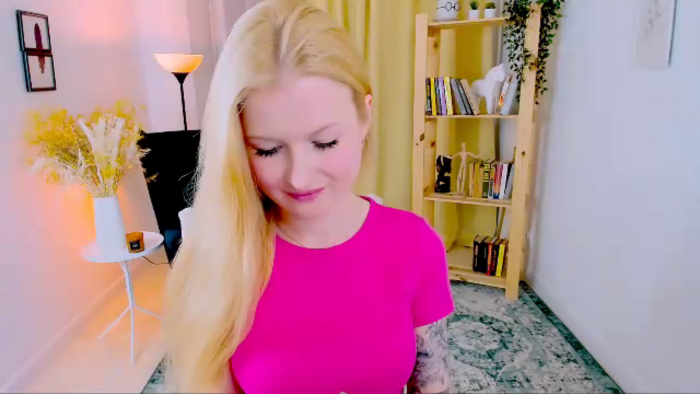 LalyPeach
