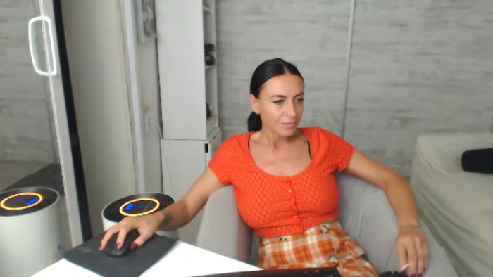 JolieCarla