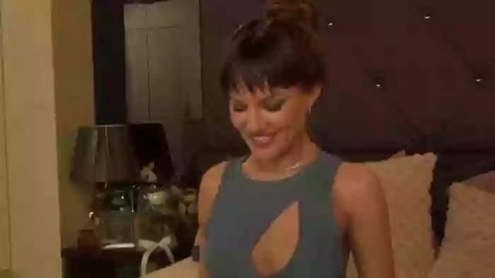 2024/08/27/cams-emma_shy-03-09-25