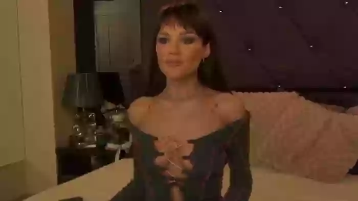 2024/08/30/cams-emma_shy-00-49-44