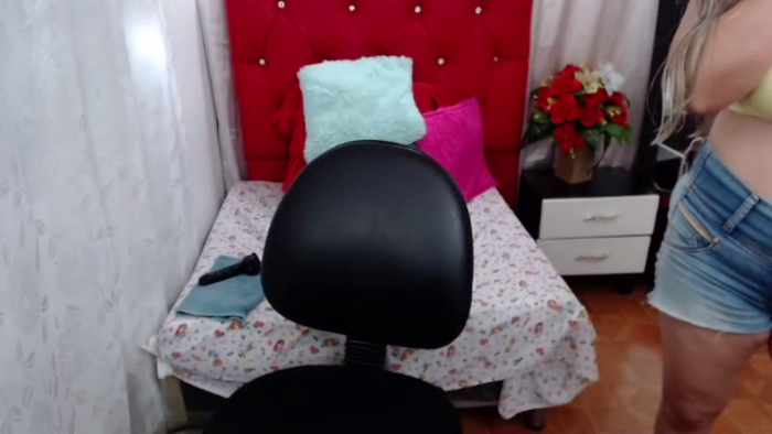 EvaJonnesSexy