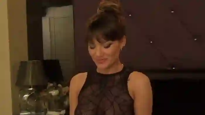 2024/12/04/cams-emma_shy-04-25-21