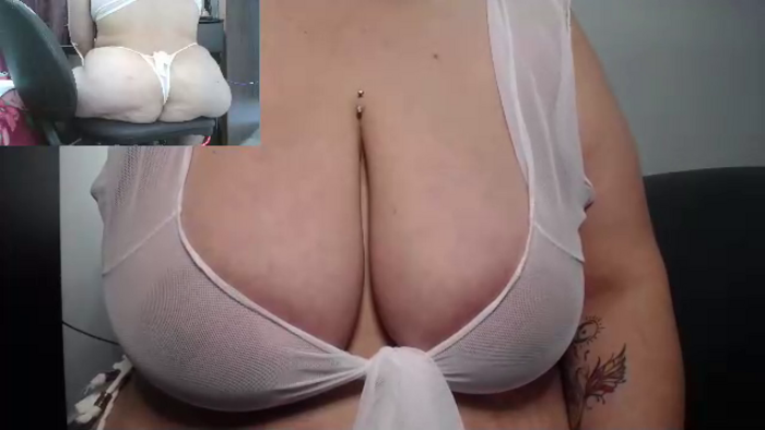 zoe_hot