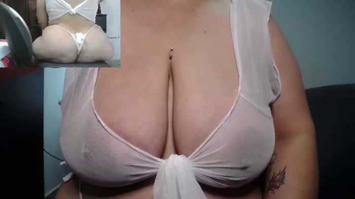 zoe_hot