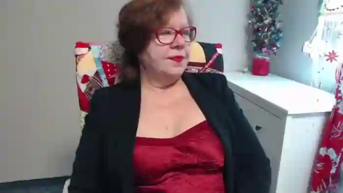 2024/12/12/cams-adeleemodel-05-28-56