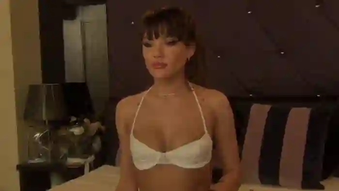 2024/12/16/cams-emma_shy-21-53-01